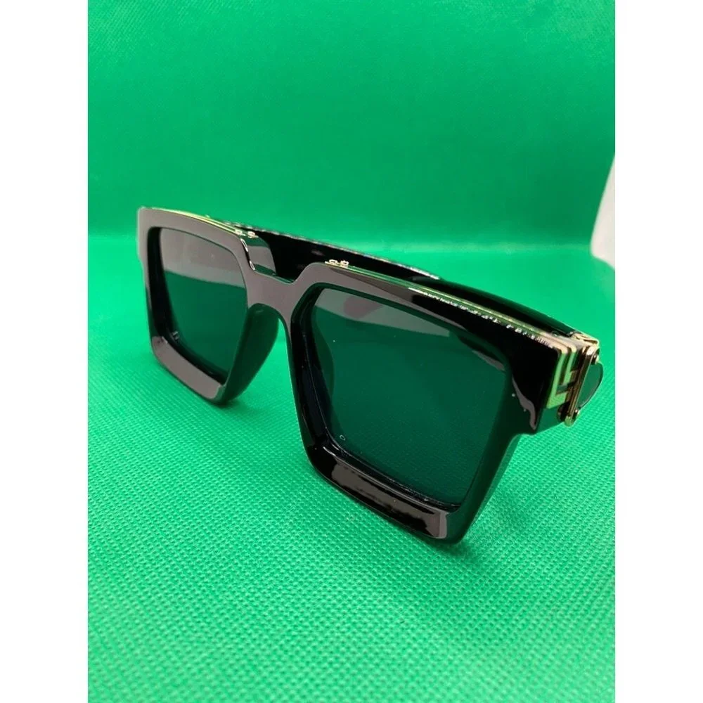 Men’s Black Gold Frame Sunglasses